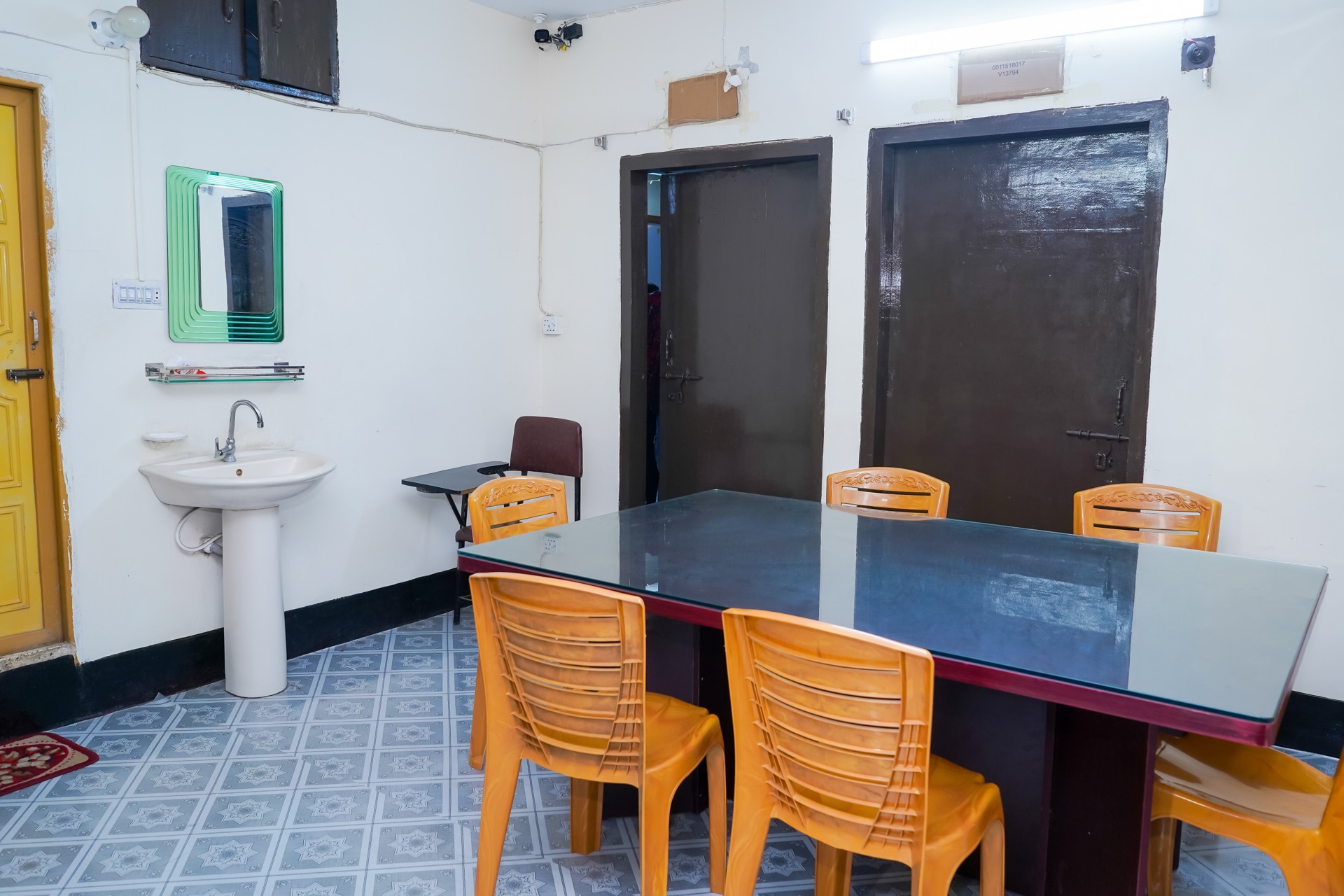 Classroom photo 8